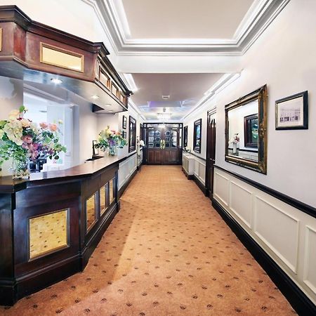 ホテル The Bailie, Main St Bailieborough, A82T6C6 キャヴァン エクステリア 写真