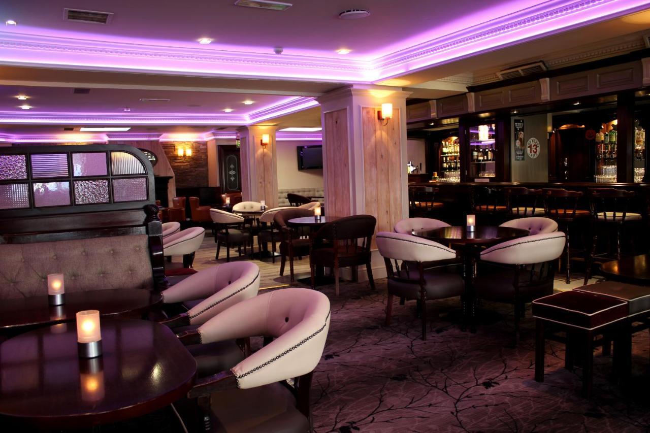 ホテル The Bailie, Main St Bailieborough, A82T6C6 キャヴァン エクステリア 写真