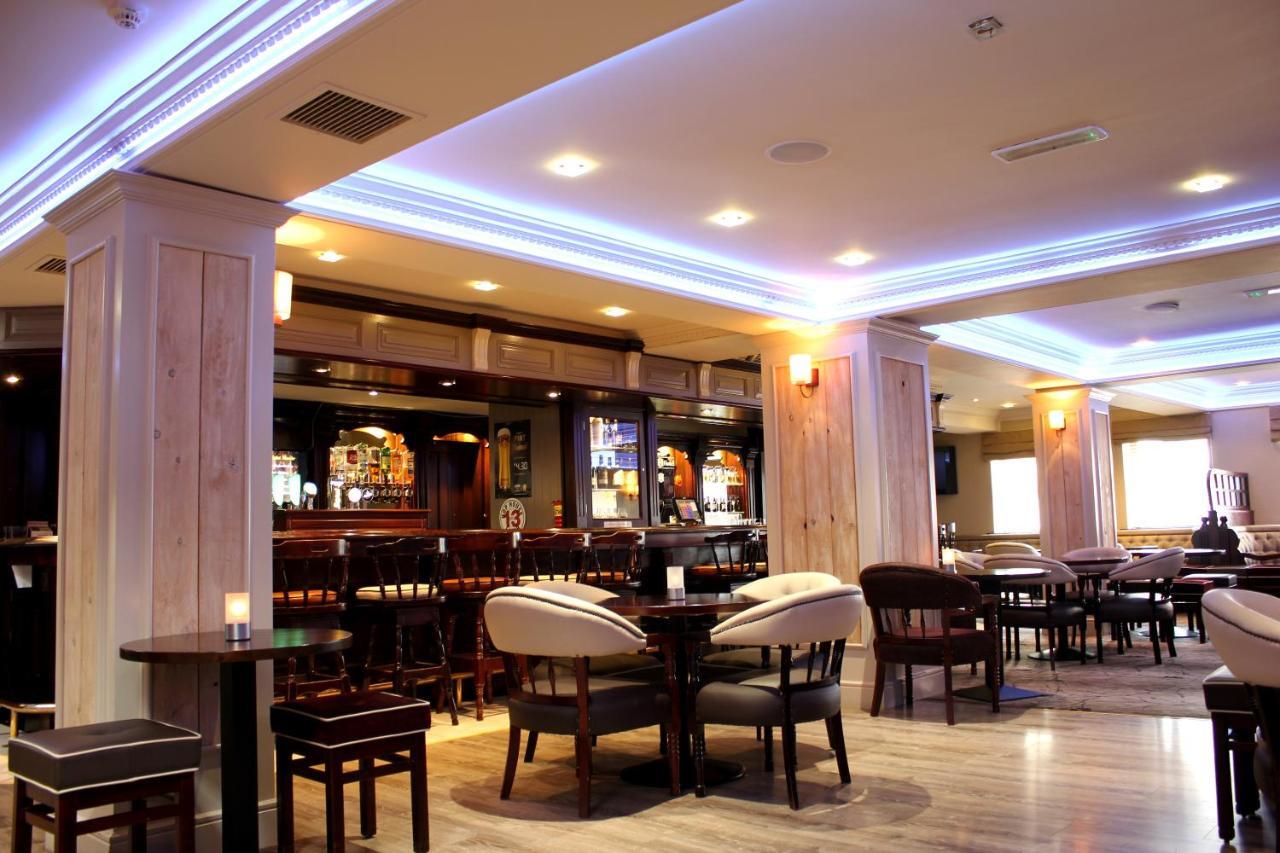 ホテル The Bailie, Main St Bailieborough, A82T6C6 キャヴァン エクステリア 写真