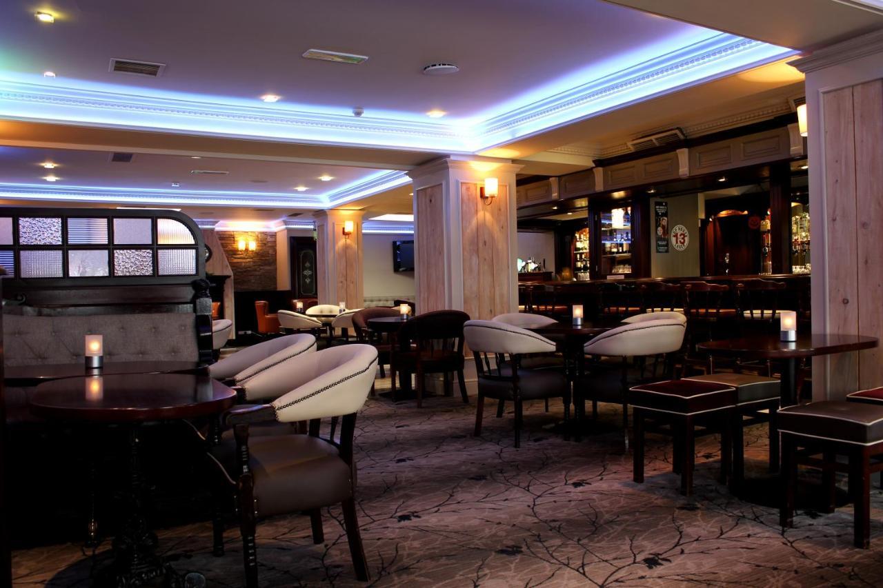 ホテル The Bailie, Main St Bailieborough, A82T6C6 キャヴァン エクステリア 写真